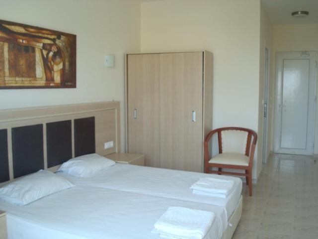 Grecian Fantasia Resort Φαληράκι Δωμάτιο φωτογραφία